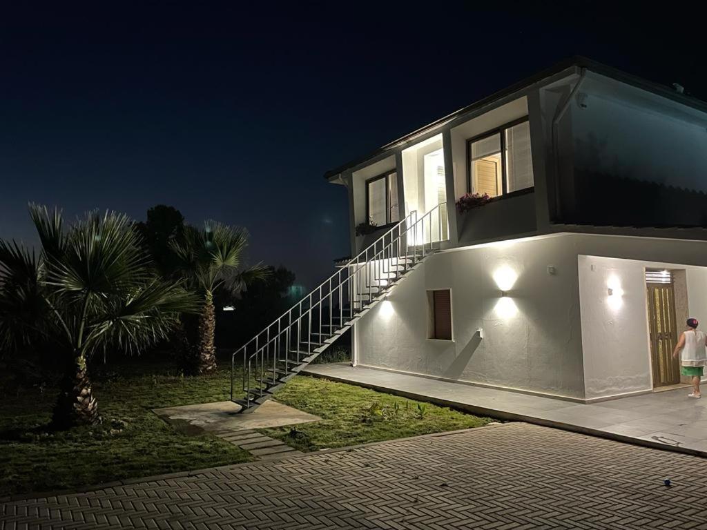Casa Vacanza Villa Dorotea ปาร์ตินิโก ภายนอก รูปภาพ